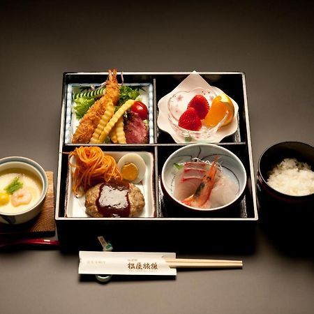 Jizokan Matsuya Ryokan Наґано Екстер'єр фото