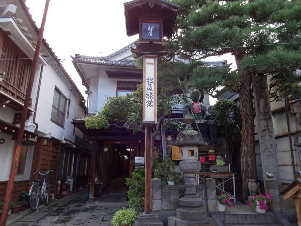 Jizokan Matsuya Ryokan Наґано Екстер'єр фото