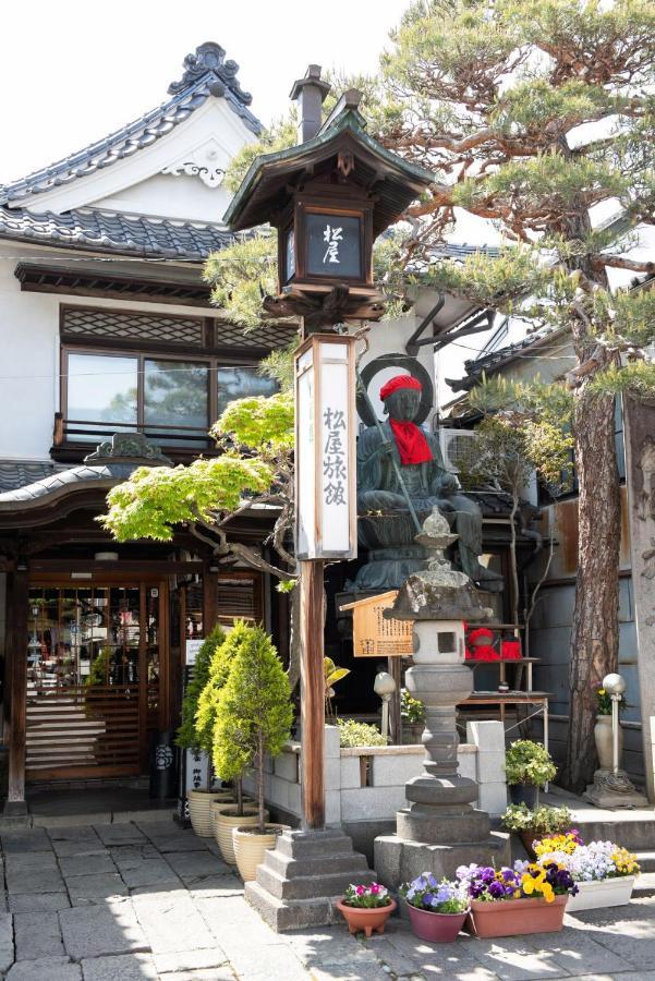 Jizokan Matsuya Ryokan Наґано Екстер'єр фото