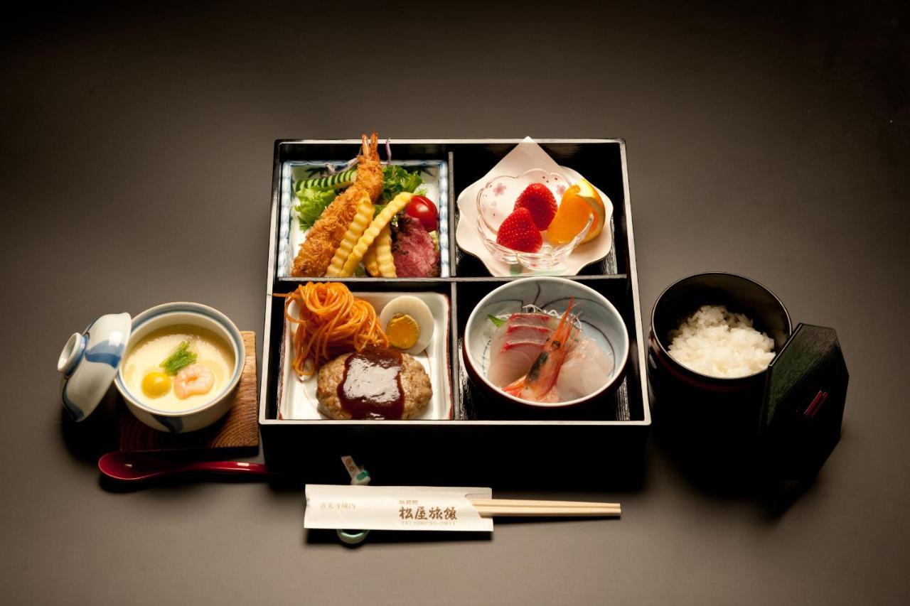 Jizokan Matsuya Ryokan Наґано Екстер'єр фото