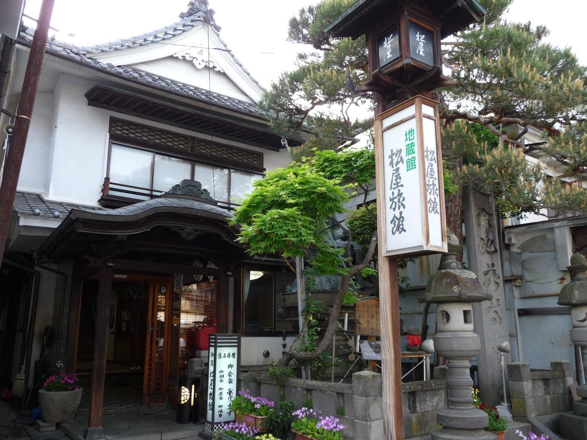 Jizokan Matsuya Ryokan Наґано Екстер'єр фото